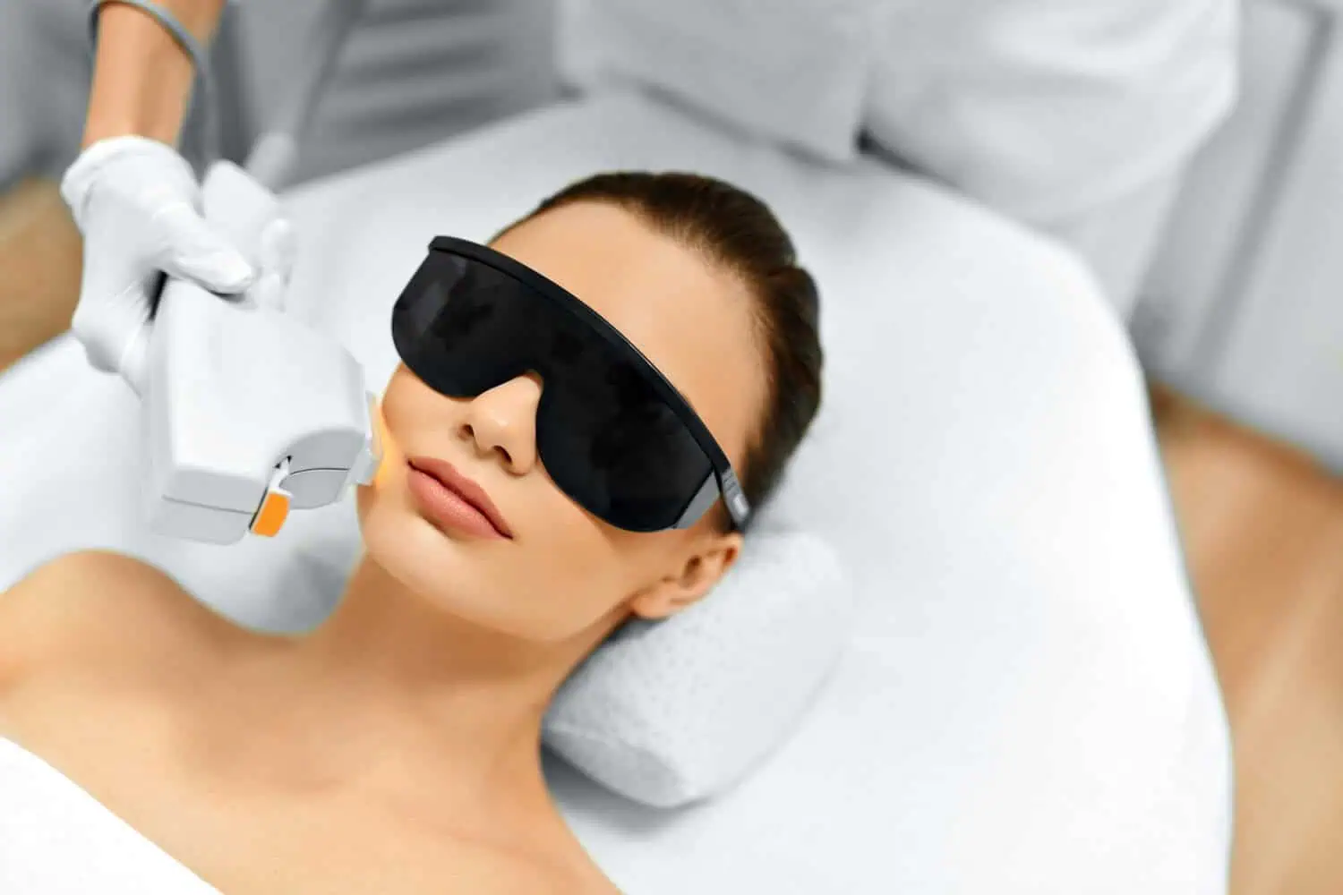 IPL treatment for skin rejuvenation and pigmentation at New Beauty Medical Aesthetics